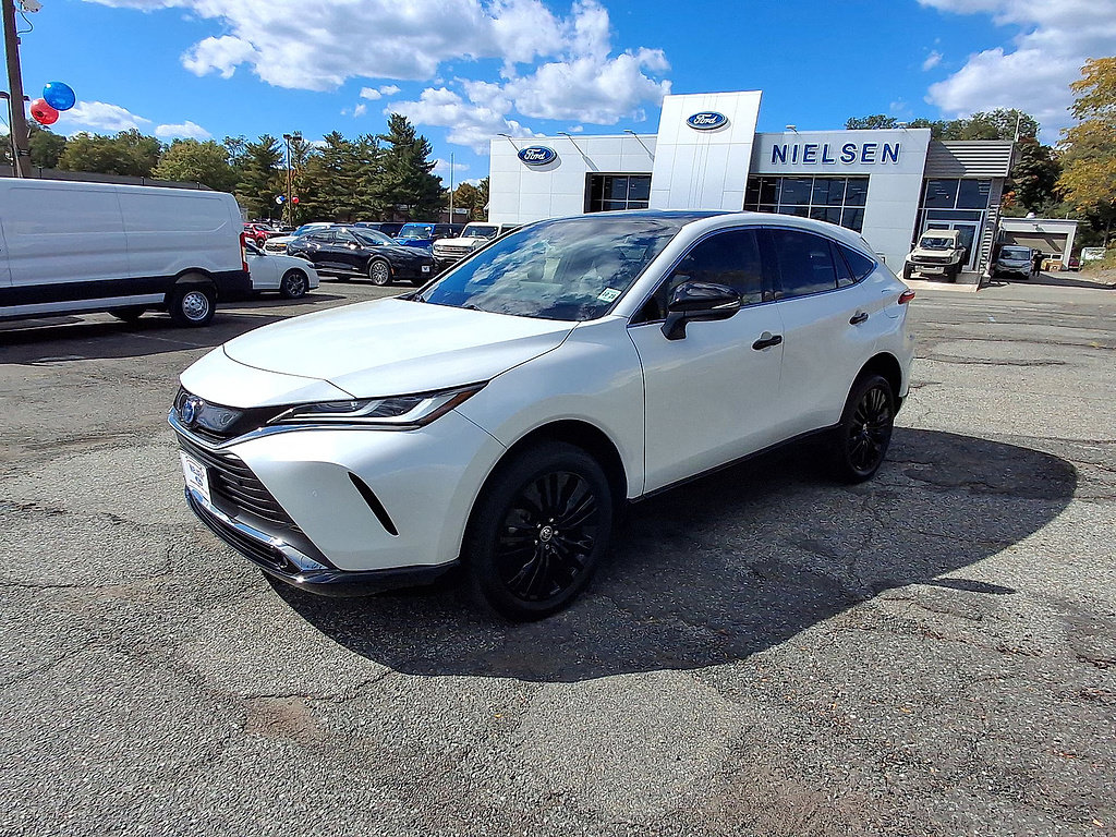 Used 2023 Toyota Venza Nightshade AWD/4WD image 4