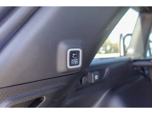 Used 2025 Jeep Grand Cherokee Limited w/ Luxury Tech Group II AWD/4WD image 27