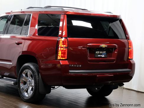 Used 2017 Chevrolet Tahoe LT w/ LT Signature Package RWD image 8