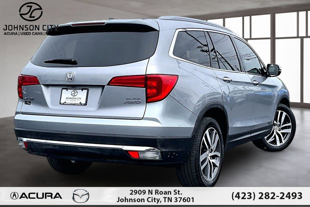 Used 2017 Honda Pilot Elite image 2
