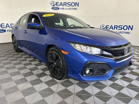 Used 2017 Honda Civic EX image 3