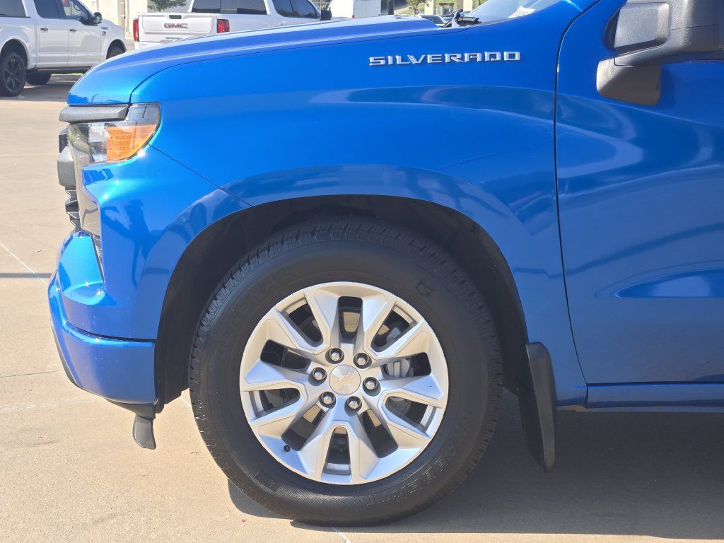 Used 2024 Chevrolet Silverado 1500 Custom RWD image 8