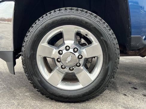 Used 2016 Chevrolet Silverado 2500 LTZ w/ LTZ Plus Package image 11