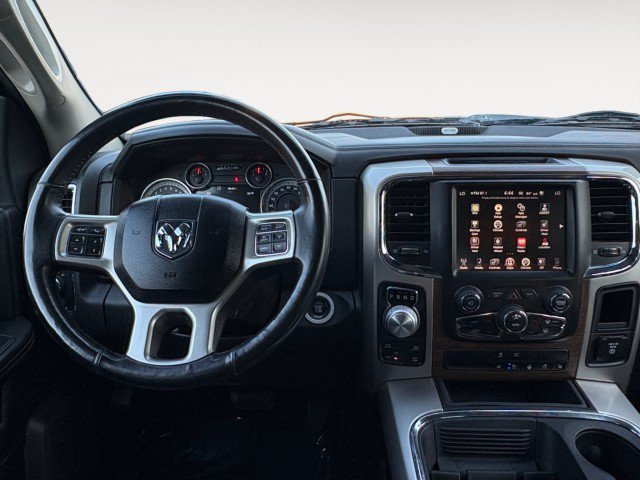 Used 2016 RAM 1500 Laramie w/ Convenience Group AWD/4WD image 4