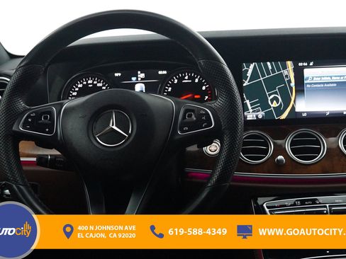Used 2017 Mercedes-Benz E 300 image 5