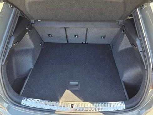 New 2025 Audi Q3 2.0T Premium image 16