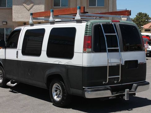 Used 2000 GMC Savana 1500 w/ Marketing Option Pkg 1SE RWD image 6