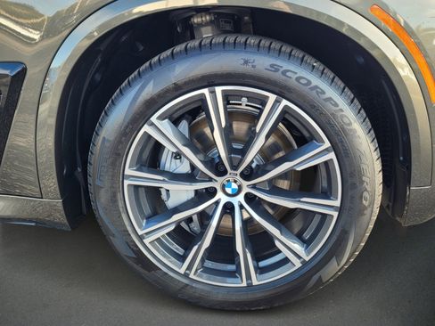 New 2026 BMW X5 xDrive50e w/ M Sport Package image 9