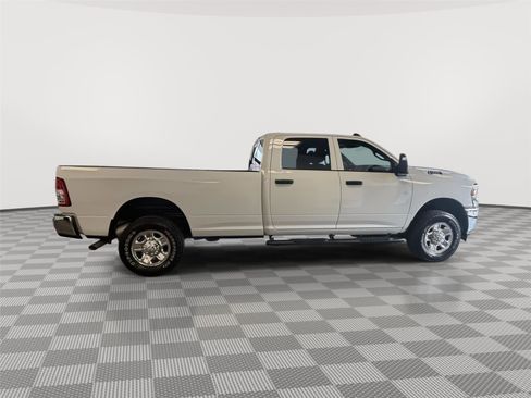Used 2024 RAM 2500 Tradesman w/ Chrome Appearance Group image 6
