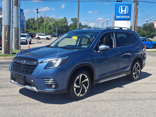 Used 2023 Subaru Forester Touring AWD/4WD image 9