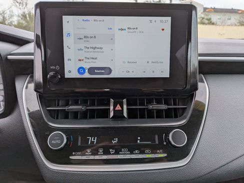 Used 2024 Toyota Corolla LE image 23