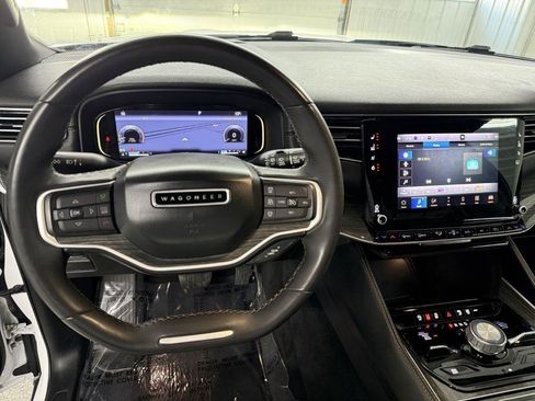 Used 2022 Jeep Wagoneer Series III image 22