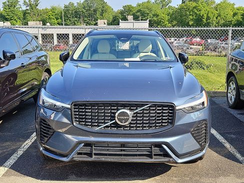 Used 2025 Volvo XC60 T8 Ultra w/ Protection Package Premier AWD/4WD image 2
