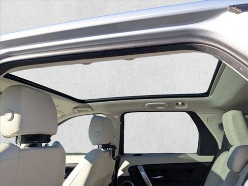 Certified 2024 Land Rover Discovery Sport S image 20