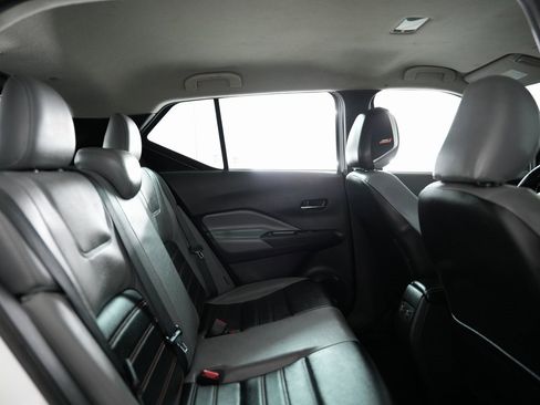 Used 2023 Nissan Kicks SR image 39