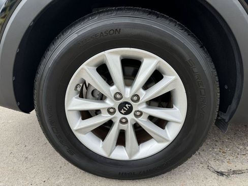 Used 2019 Kia Sorento L FWD image 9