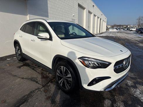 Used 2025 Mercedes-Benz GLA 250 GLA 250 image 4