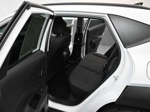 Certified 2025 Hyundai Kona SEL FWD image 10