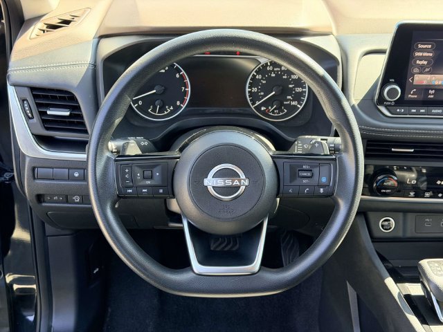 Used 2023 Nissan Rogue SV AWD/4WD image 18