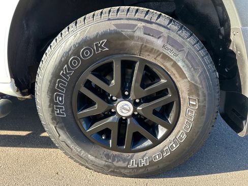 Used 2015 Nissan Xterra PRO-4X image 14