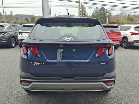Certified 2025 Hyundai Tucson SE image 6