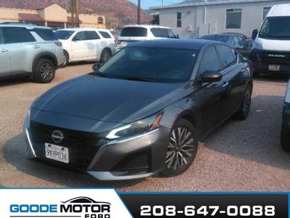 Used 2024 Nissan Altima 2.5 SV