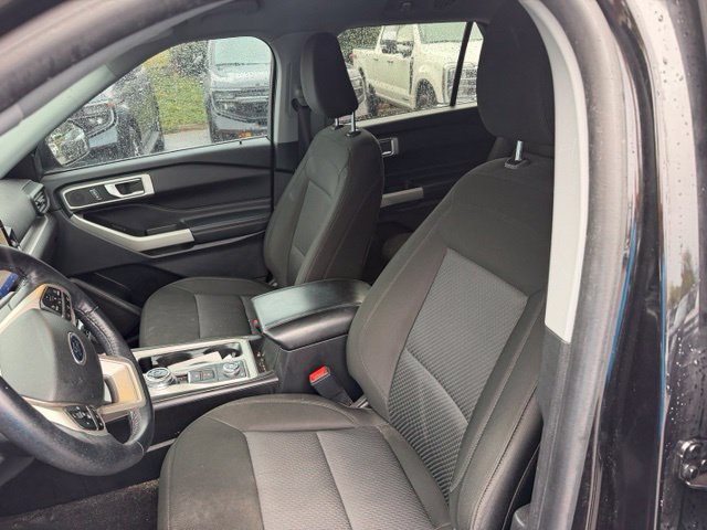 Used 2022 Ford Explorer XLT AWD/4WD image 10
