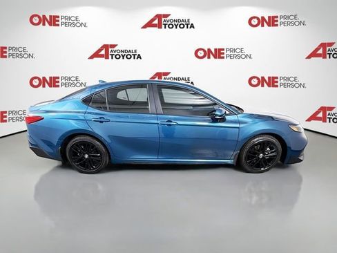 Used 2026 Toyota Camry SE w/ Convenience Package FWD image 8