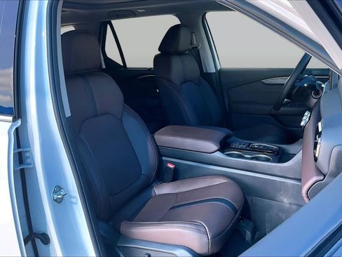 Used 2026 Honda Pilot image 9