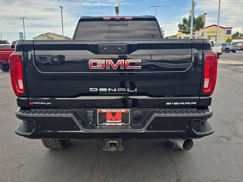 Used 2023 GMC Sierra 3500 Denali w/ Denali Ultimate Package AWD/4WD image 4