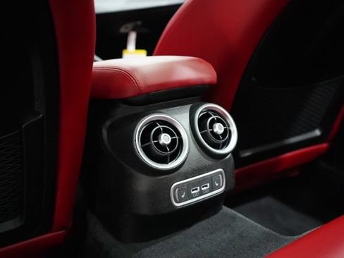 Used 2026 Alfa Romeo Giulia AWD image 30