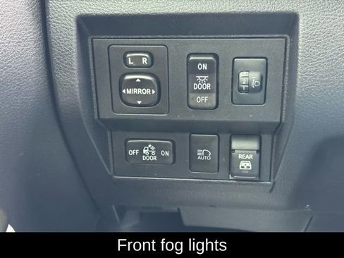 Used 2021 Toyota Tundra SR5 w/ SR5 Upgrade Package image 34