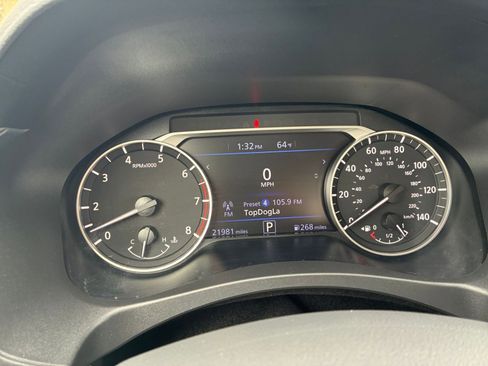 Used 2025 Nissan Altima 2.5 SV image 42