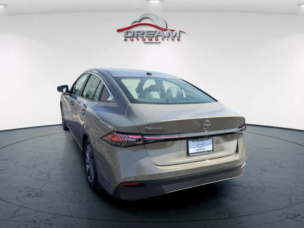 Used 2026 Nissan Sentra SL w/ Floor Mat Package FWD image 6