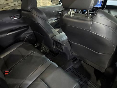 Used 2021 Toyota Venza XLE w/ Softex Package AWD/4WD image 33