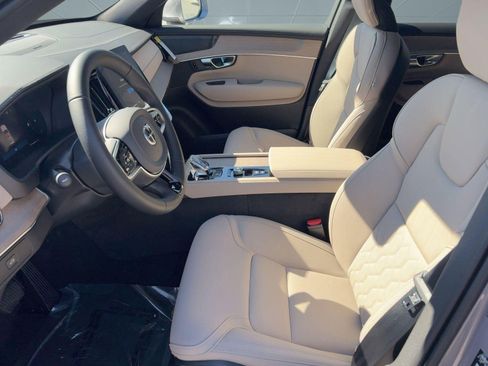 New 2026 Volvo XC90 B6 Plus w/ Protection Package Premier AWD/4WD image 5