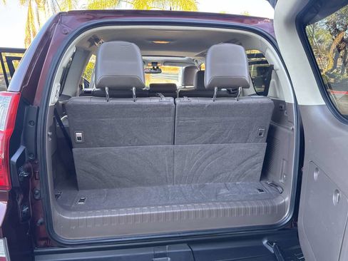 Used 2012 Lexus GX 460 Premium image 29