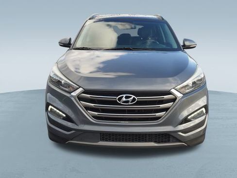 Used 2016 Hyundai Tucson Limited w/ Option Group 03 image 2