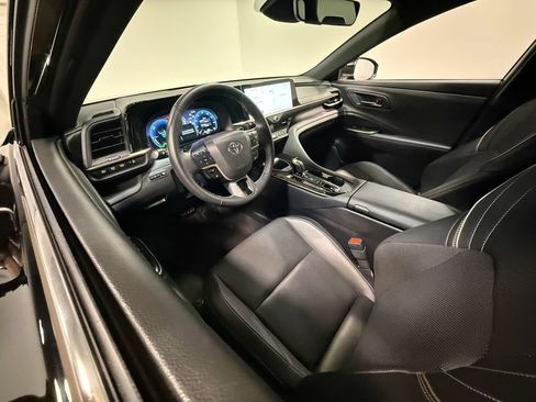 Used 2025 Toyota Crown Signia AWD/4WD image 56