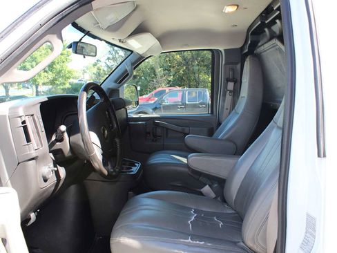 Used 2021 Chevrolet Express 2500 w/ Driver Convenience Package image 11