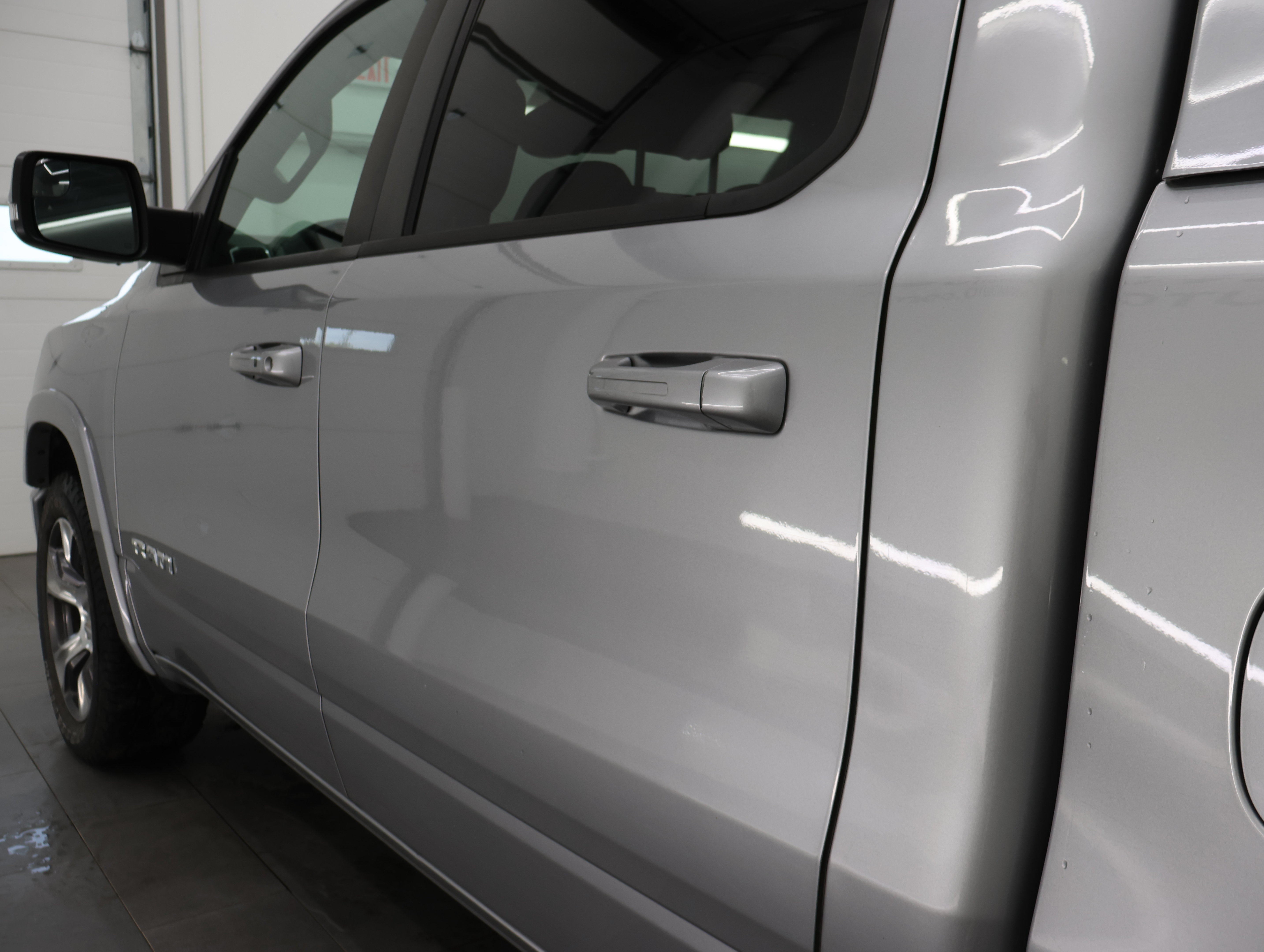 Used 2019 RAM 1500 Laramie w/ Sport Appearance Package AWD/4WD image 31