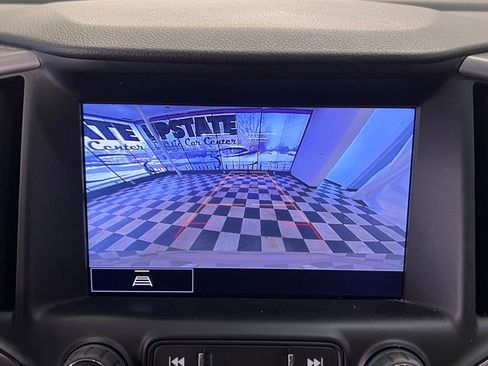 Used 2022 GMC Terrain AT4 image 23