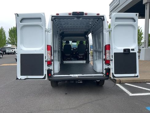 New 2026 RAM ProMaster 2500 w/ Upfitter's Prep Package FWD image 24