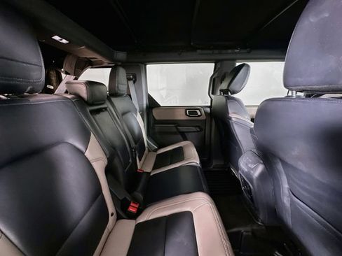 Used 2024 Ford Bronco Wildtrak AWD/4WD image 25