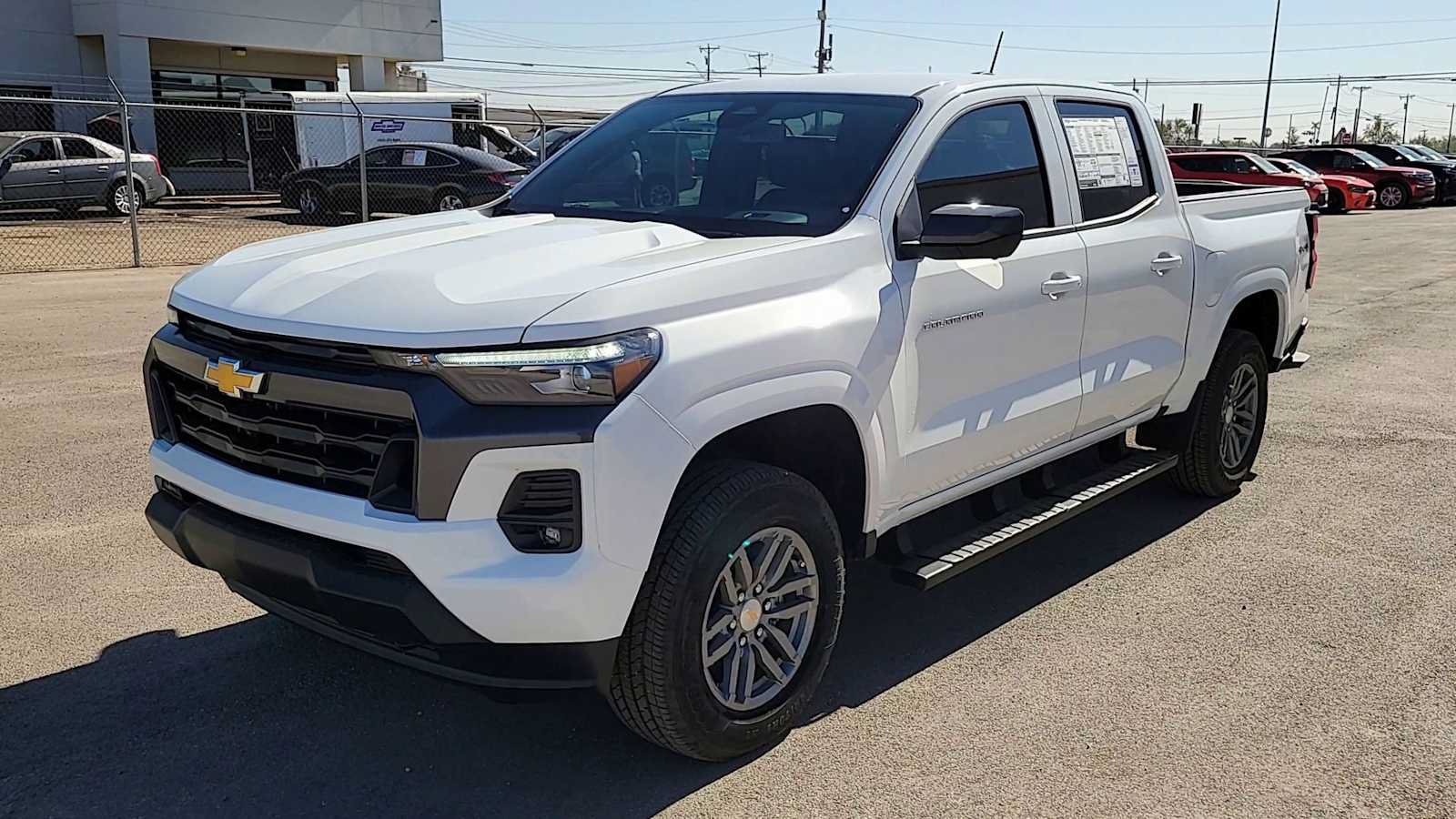 New 2026 Chevrolet Colorado LT w/ LT Convenience Package AWD/4WD image 4