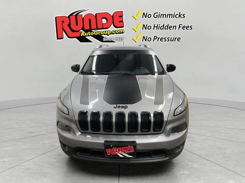 Used 2014 Jeep Cherokee Latitude w/ Cold Weather Group AWD/4WD image 8