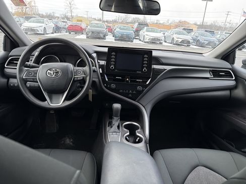 Used 2023 Toyota Camry LE image 10