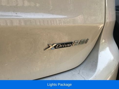 Used 2021 BMW X1 xDrive28i AWD/4WD image 4