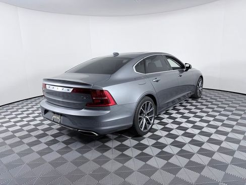 Used 2019 Volvo S90 T6 Momentum image 6