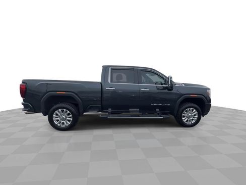 Used 2022 GMC Sierra 3500 Denali AWD/4WD image 9